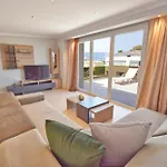 Alykes - Prv Jacuzzi Apartmán