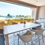 Apartmán Alykes - Prv Jacuzzi *