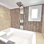 Alykes - Prv Jacuzzi Apartmán Potamós