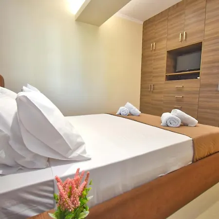 Alykes - Prv Jacuzzi Apartamento