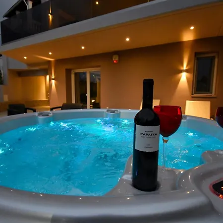 Alykes - Prv Jacuzzi Daire *