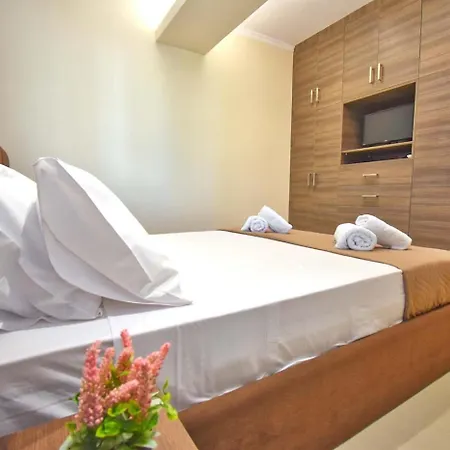Alykes - Prv Jacuzzi Apartamento *